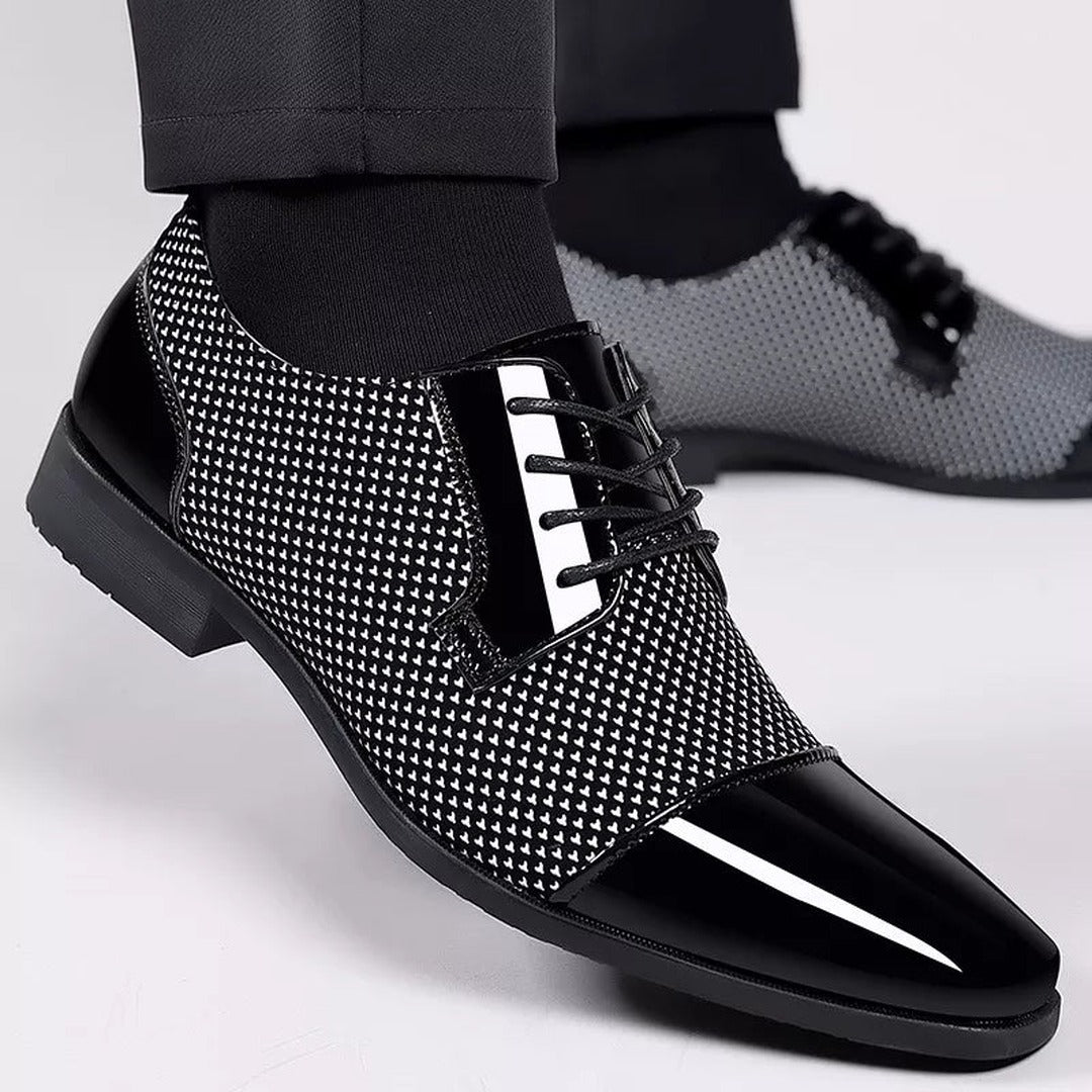 Men's Lace-Up Oxford Shoes with High-Sheen Cap Toe and Textured Panel Upper