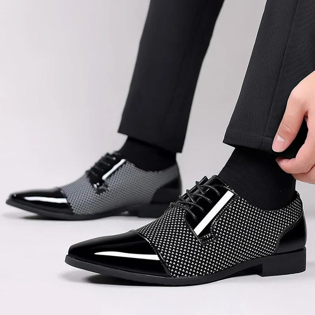 Men's Lace-Up Oxford Shoes with High-Sheen Cap Toe and Textured Panel Upper