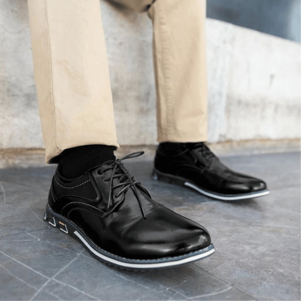 Men's Lace-Up Oxford Shoes with Perforated Panel and Contrast Sole
