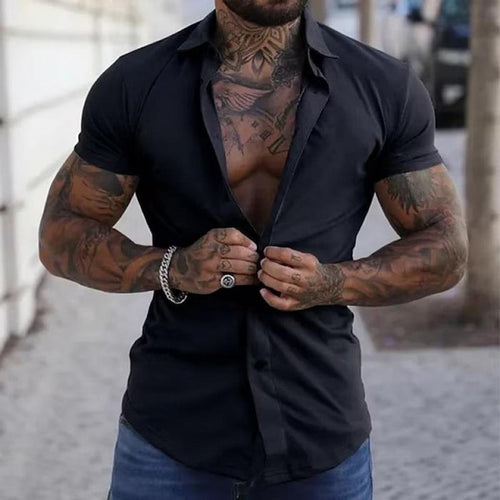 Men's Short Sleeve Button-Down Shirt with Spread Collar and Contrast Buttons