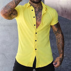 Men's Short Sleeve Button-Down Shirt with Spread Collar and Contrast Buttons