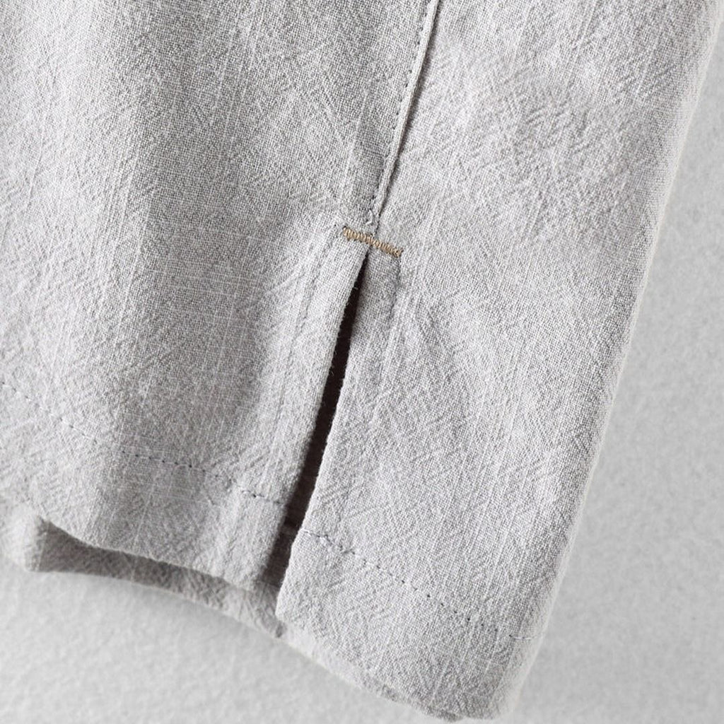 Men's Short Sleeve Polo Shirt with Spread Collar and Three-Button Placket