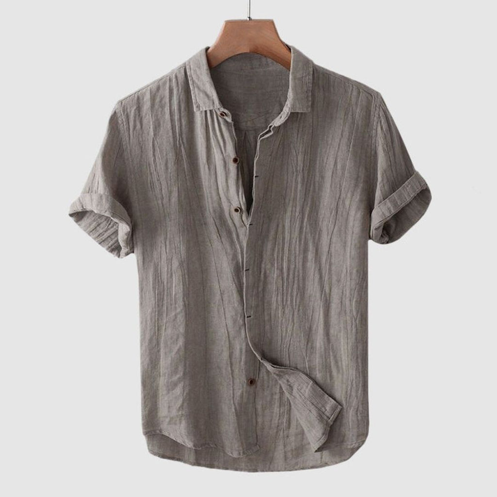Men's Short Sleeve Shirt with Point Collar and Button Front Placket