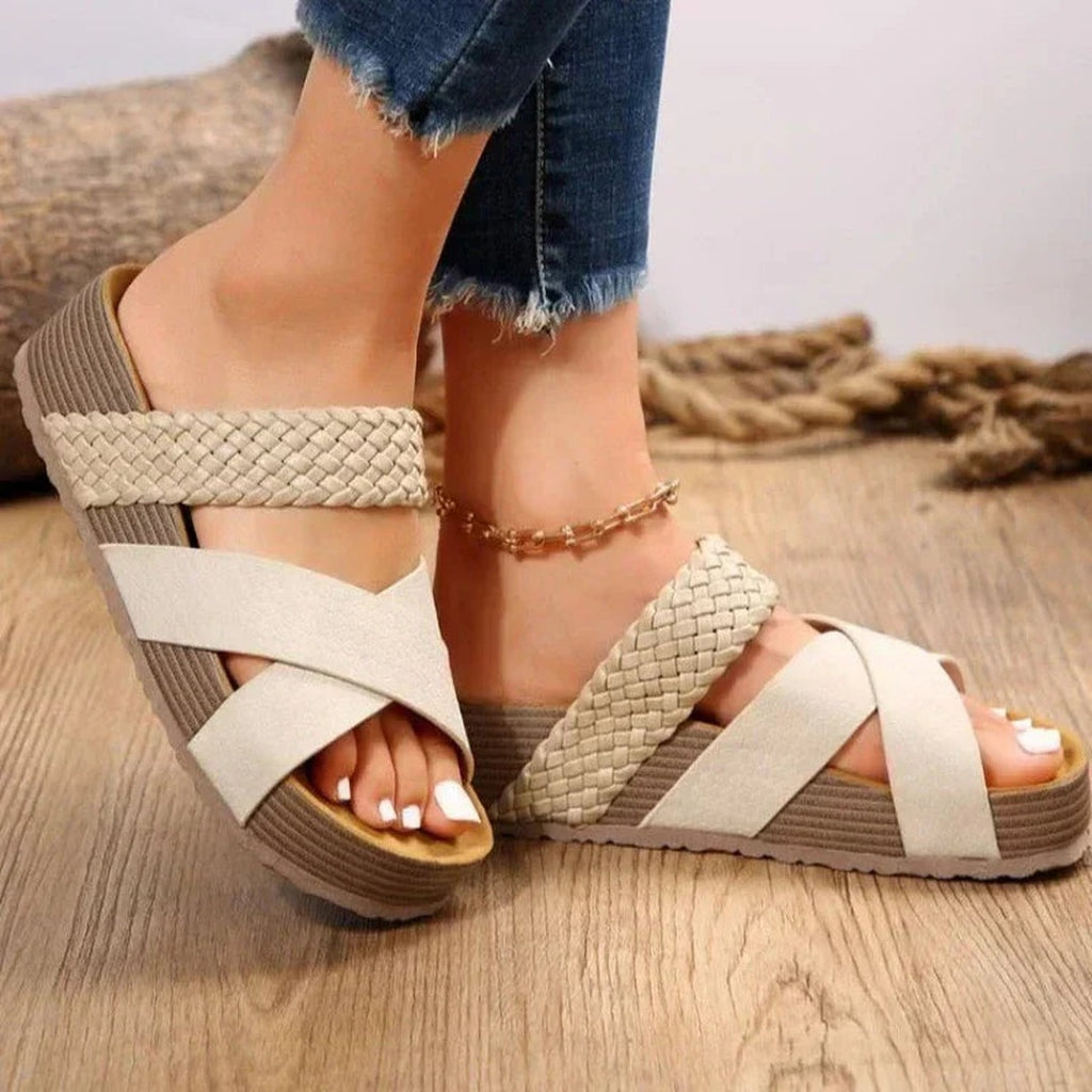 Women's Cross-Strap Platform Sandals with Interlaced-Pattern and Flat-Finish Straps