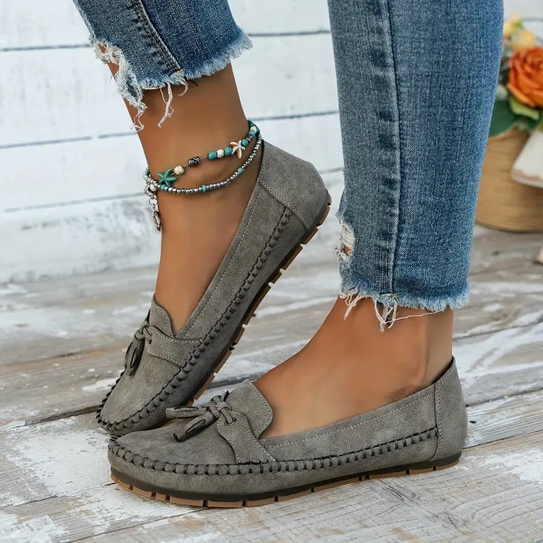 Women's Flat Loafers with Tassel Detail and Whipstitch Trim