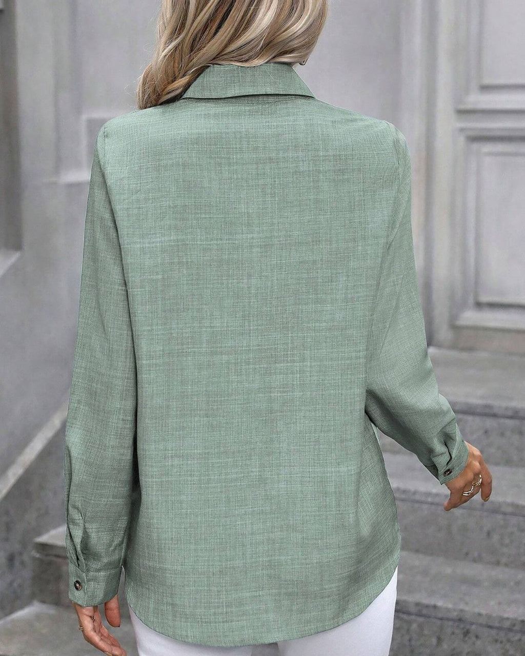 Women's Long Sleeve Button-Down Shirt with Pointed Collar and Buttoned Cuffs
