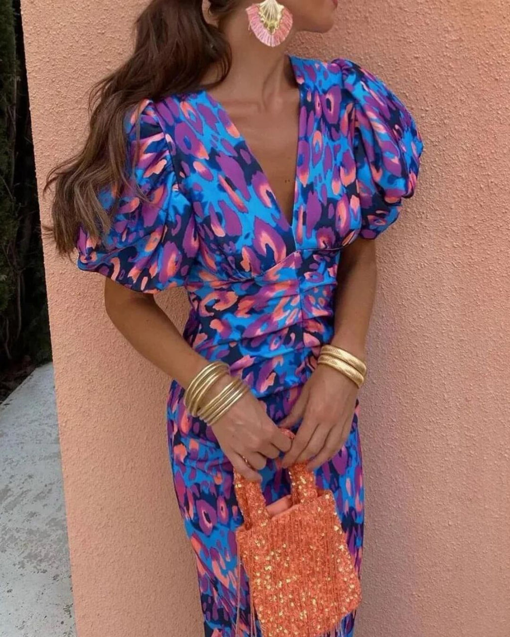 Women's Midi Dress with Abstract Print Deep V-Neckline and Puff Sleeves