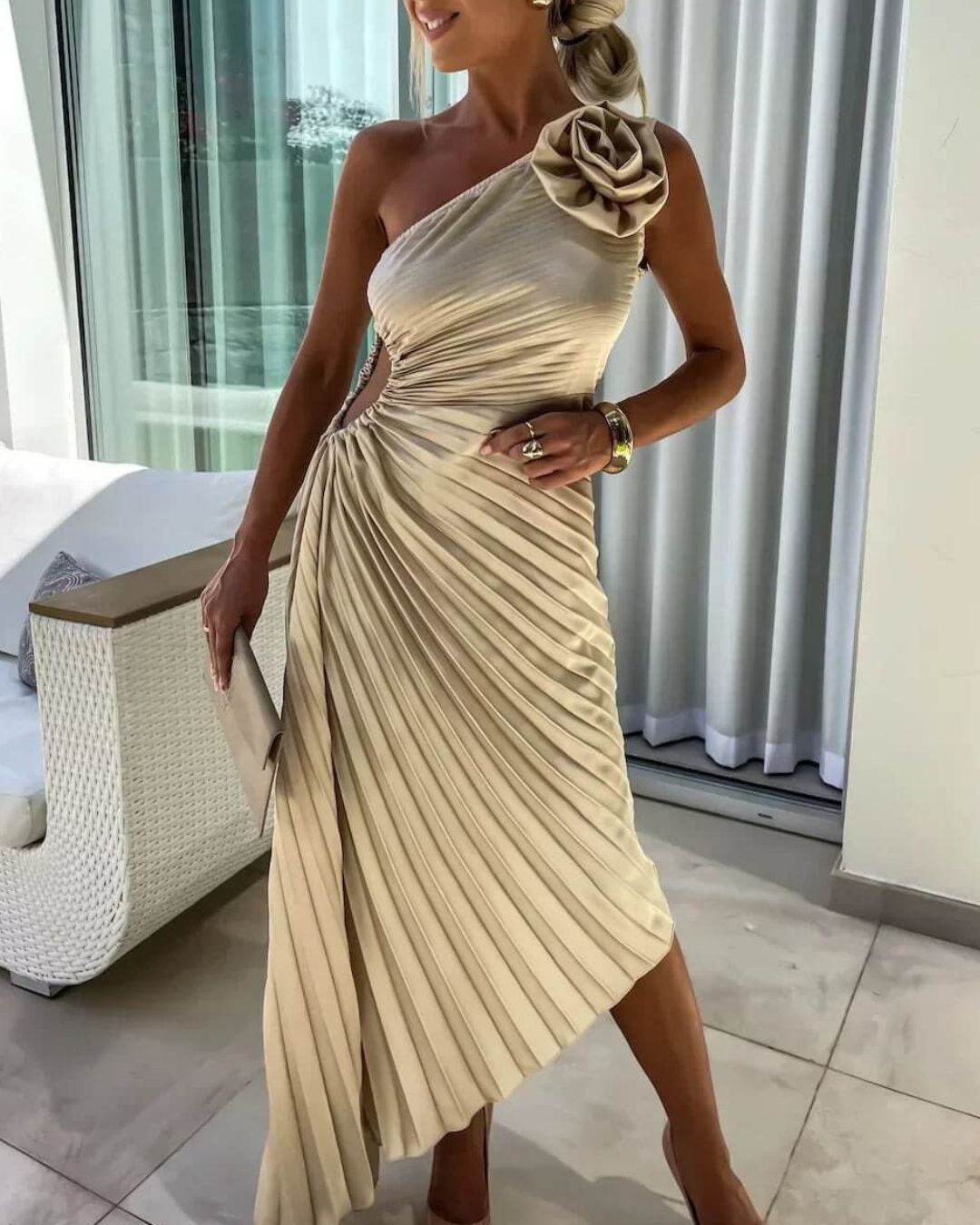 Women's One-Shoulder Midi Dress with 3D Floral Appliqué and Pleated Skirt