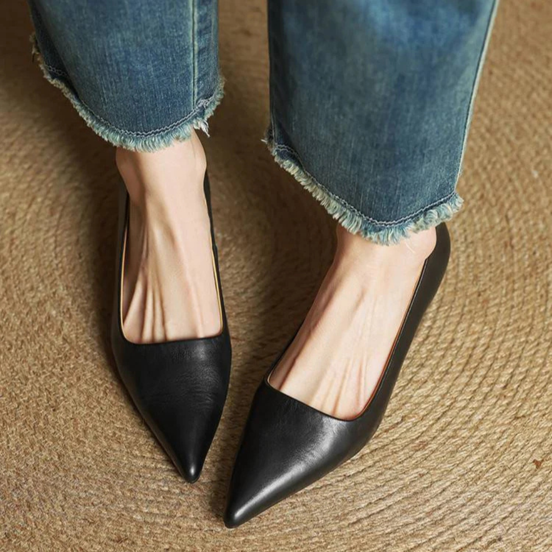 Women's Pointed-Toe Kitten Heel Pumps with V-Cut Topline and Closed Back