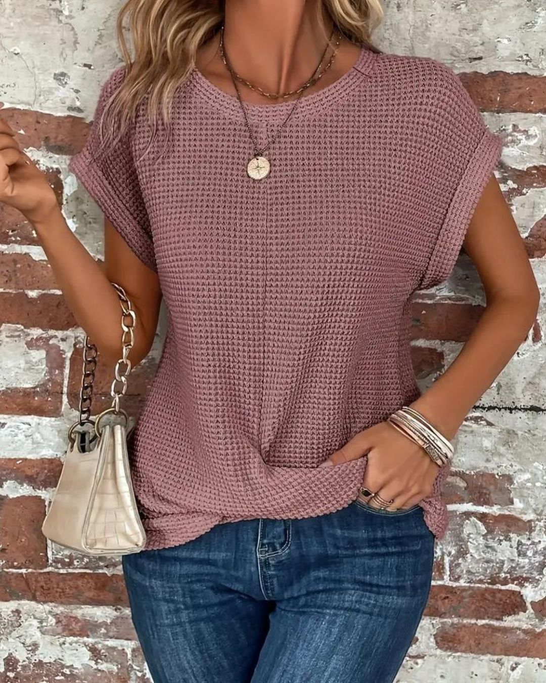 Women's Short Sleeve Top with Waffle-Texture Surface and Twisted Front Hem Detail