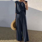 Women's Sleeveless Top and Wide-Leg Trousers Set with Round Neckline and Pleated Waistband
