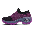 Women's Slip-On Trainers with Ribbed-Texture Upper and Visible Air Bubble Platform Sole