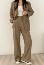 Women's Two-Piece Blazer and Wide-Leg Trousers Set with Notch Lapel and Button Front