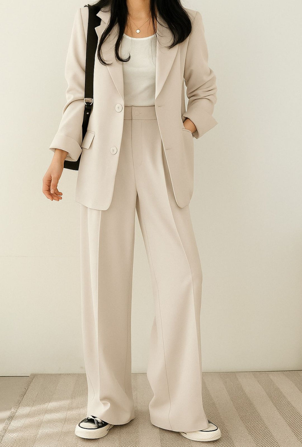 Women's Two-Piece Blazer and Wide-Leg Trousers Set with Notch Lapel and Button Front