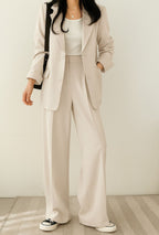 Women's Two-Piece Blazer and Wide-Leg Trousers Set with Notch Lapel and Button Front