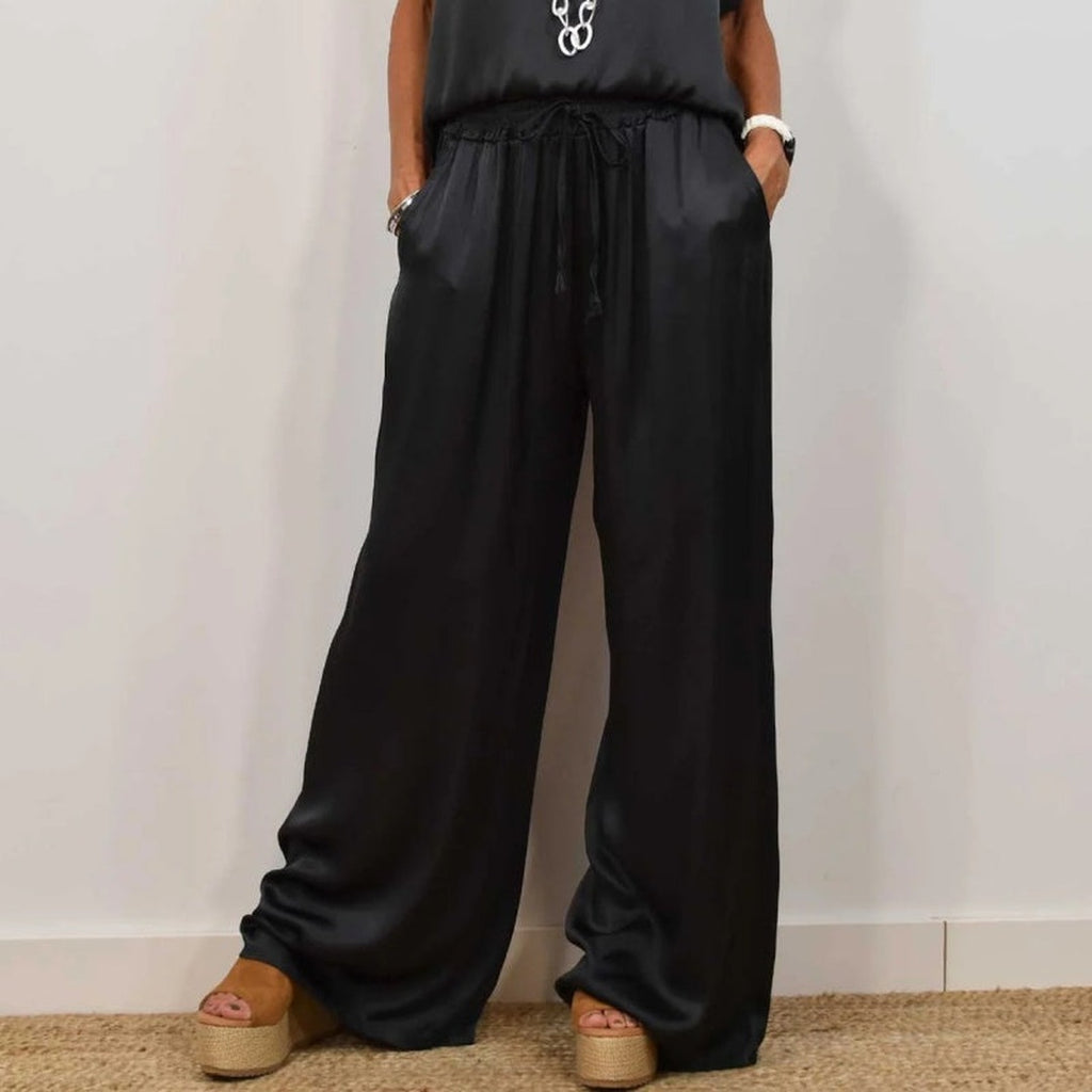 Women's Two-Piece Set with Round Neckline Short Sleeve Top and Wide-Leg Drawstring Trousers