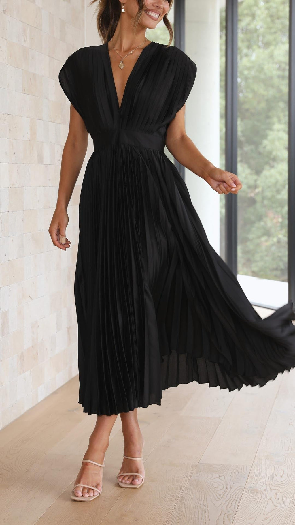 Women's Wedding Guest Pleated Midi Dress with V-Neck